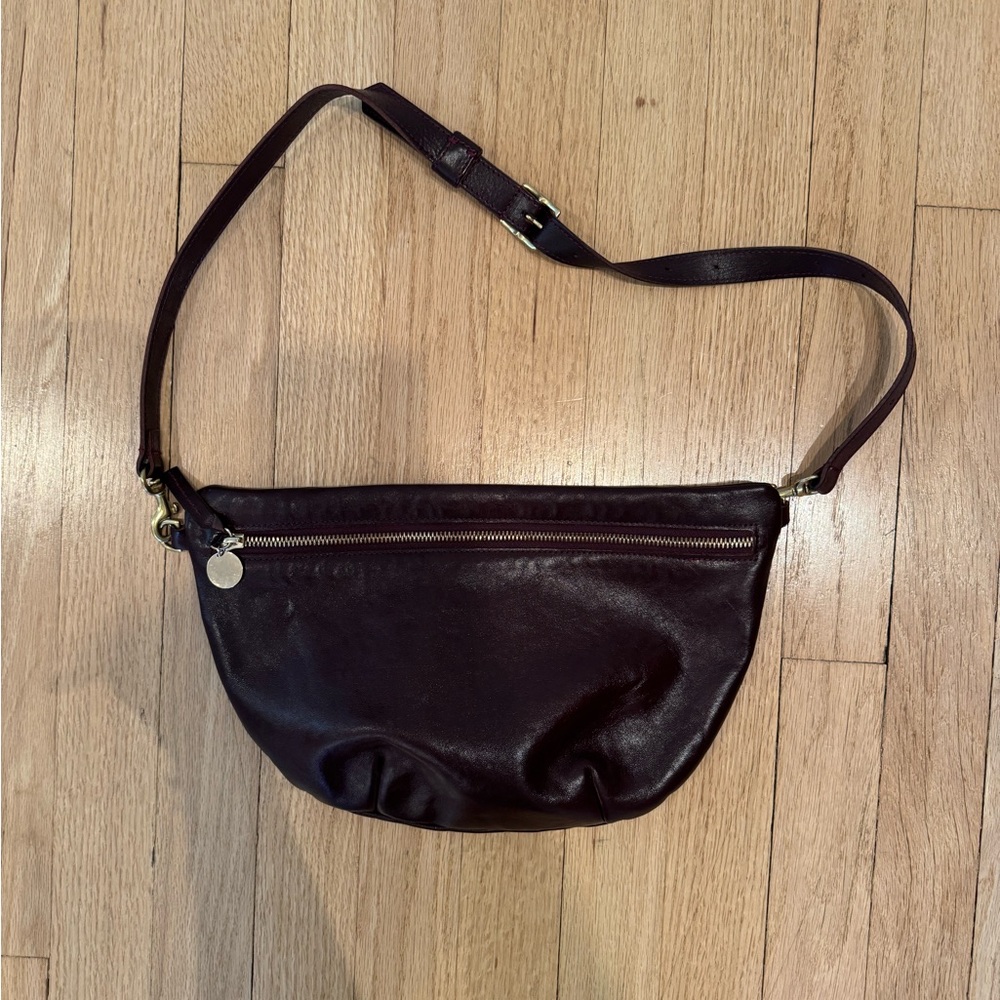 Clare V Grande fanny in Rustic plum